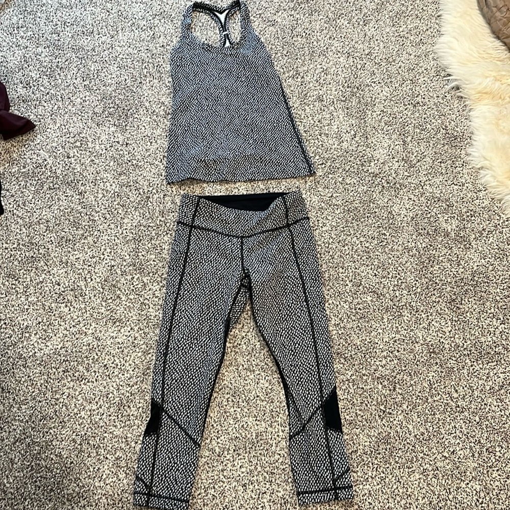 Lululemon set (size 4)